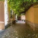 Gasthuis Unico Relais Napels